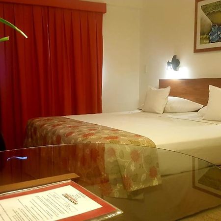 Hotel Amalfi Асунсьйон Екстер'єр фото