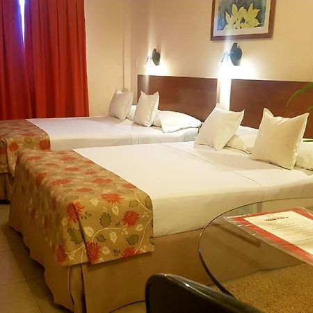 Hotel Amalfi Асунсьйон Екстер'єр фото