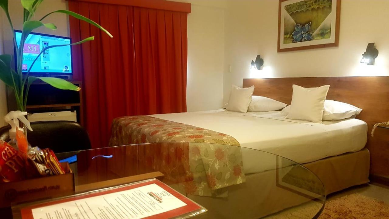Hotel Amalfi Асунсьйон Екстер'єр фото