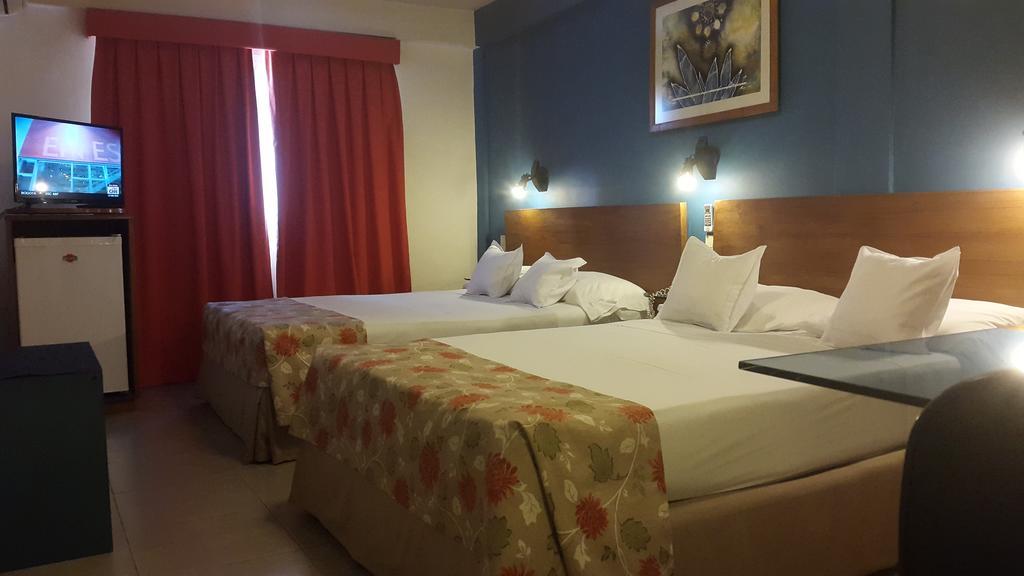 Hotel Amalfi Асунсьйон Екстер'єр фото