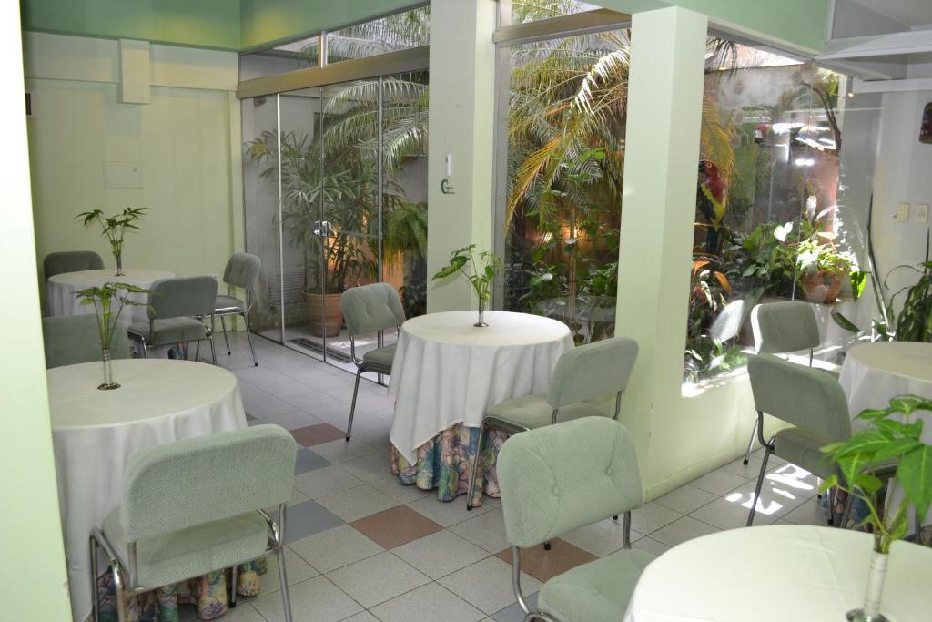 Hotel Amalfi Асунсьйон Екстер'єр фото
